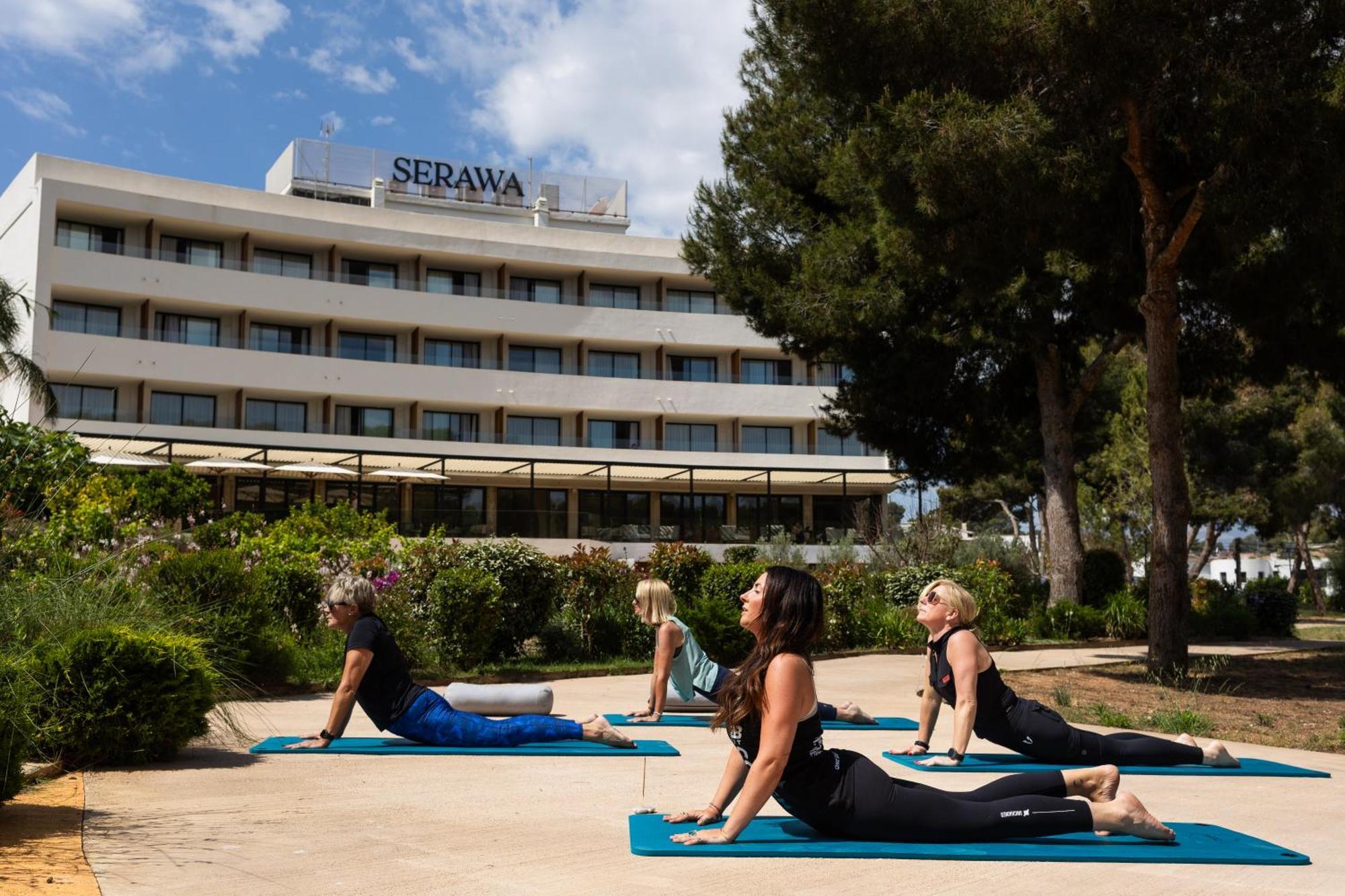 Hotel Serawa Морайра Екстериор снимка