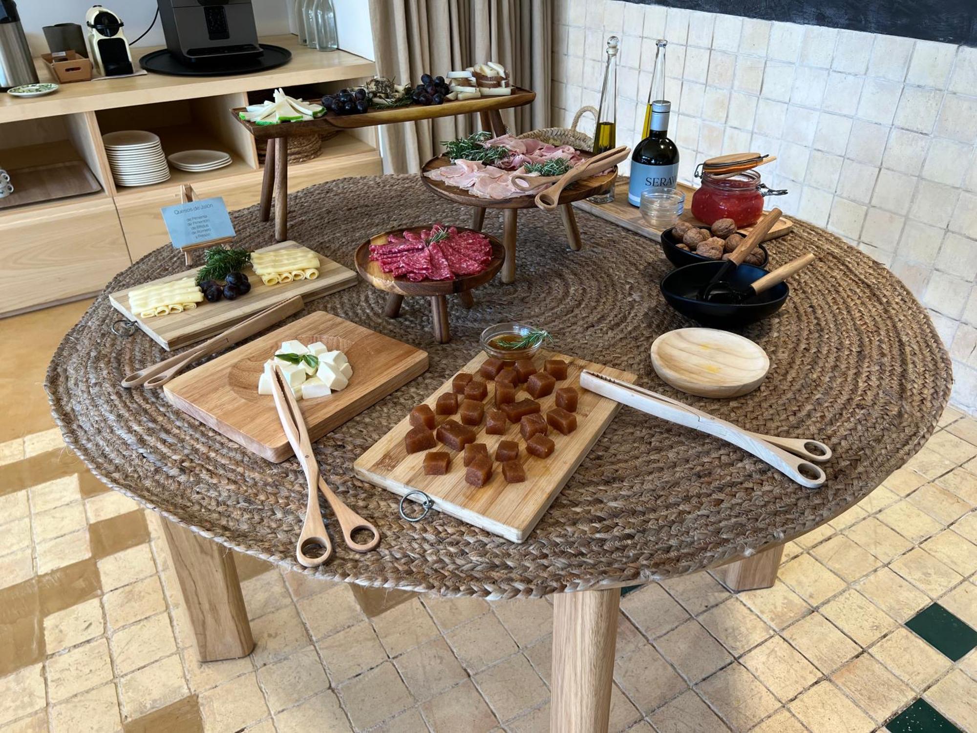 Hotel Serawa Морайра Екстериор снимка