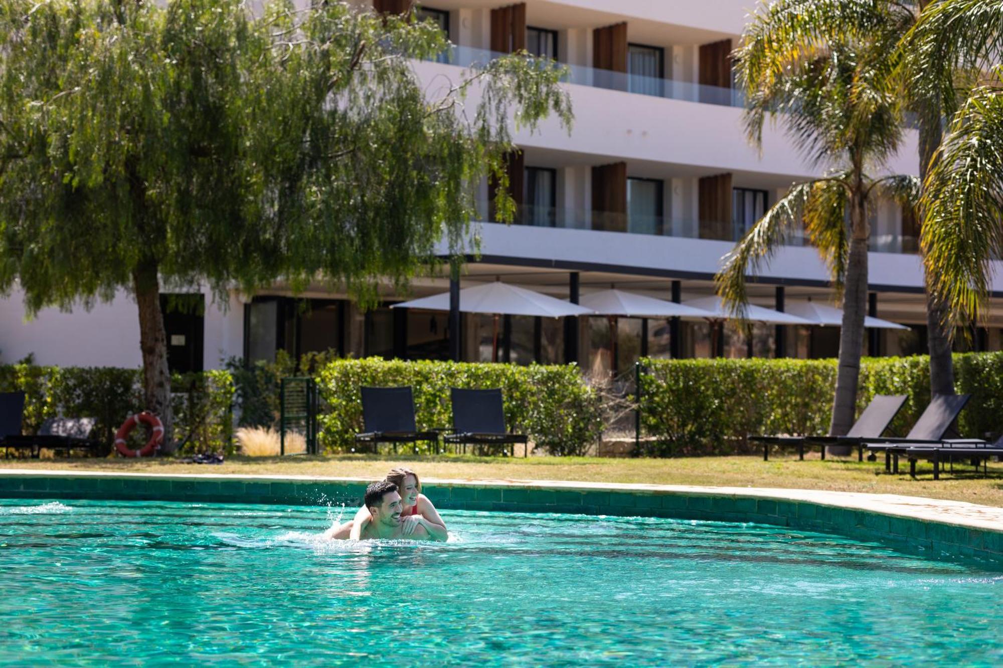 Hotel Serawa Морайра Екстериор снимка